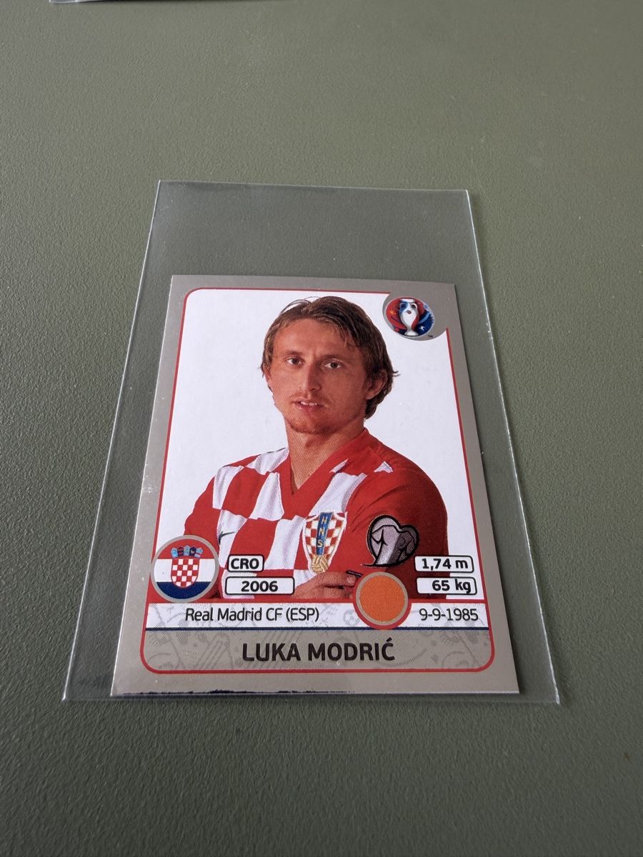 Panini Cartes à collectionner: Modric EM 2016 silver Edition – D'occasion à Treyvaux par goali1fcea