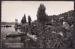 Kehrsiten Dorf Pension Baumgarten mit Schiffen