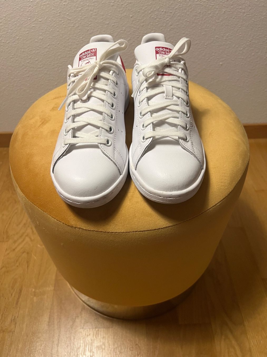 Adidas Scarpe da donna: Adidas Stan Smith – Usato da Sisseln AG venduto da L.A.88