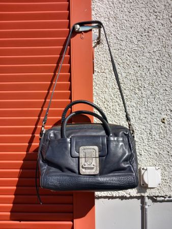 Neuwertige Diesel Handtasche aus Leder