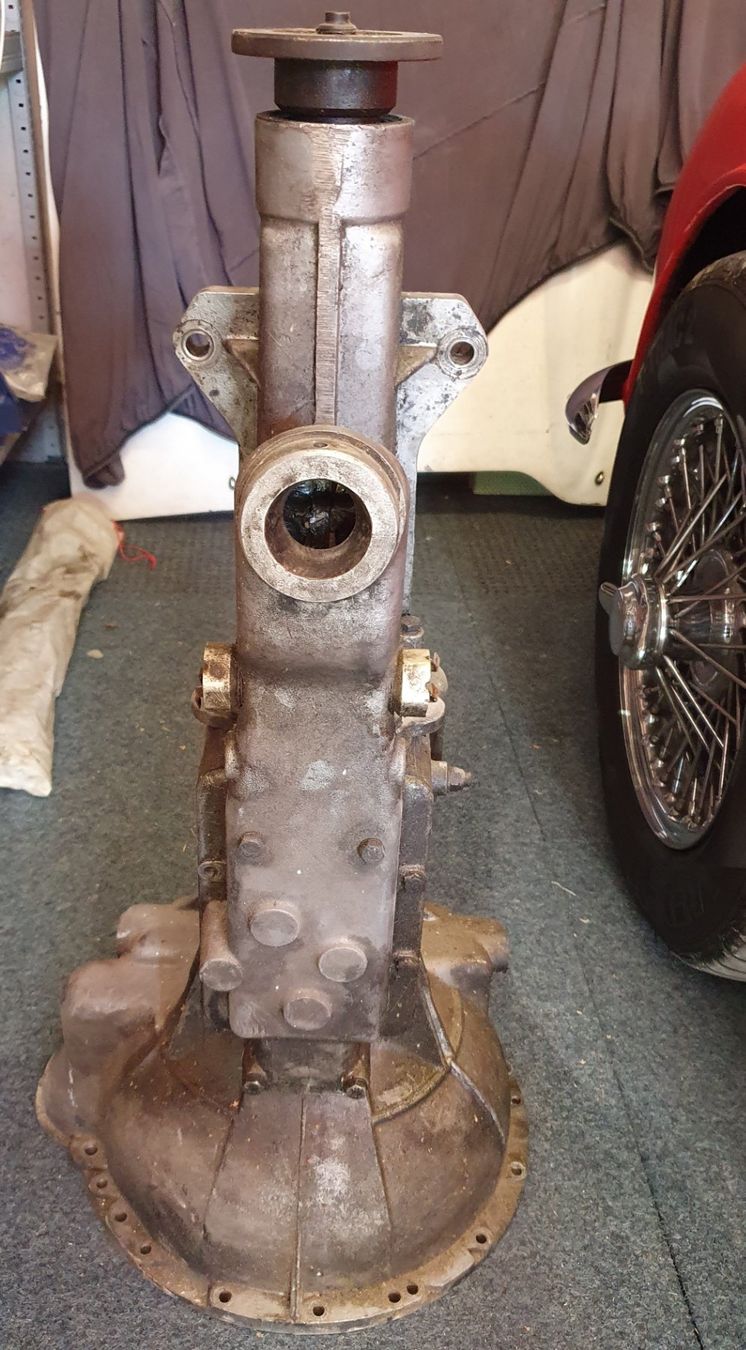 Tutti pezzi di ricambio auto: 4-Gang Getriebe zu Triumph TR4 – Usato da Hausen am Albis venduto da zanzibarra