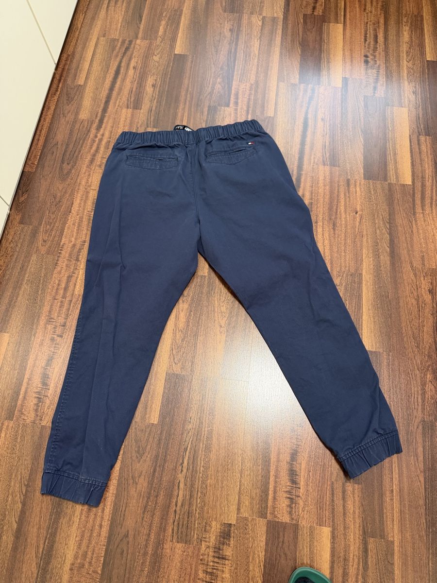 Tommy Hilfiger Pantaloni: Stoff Tommy Hilfiger Hose – Usato da Birr venduto da Lifecycle_ 1