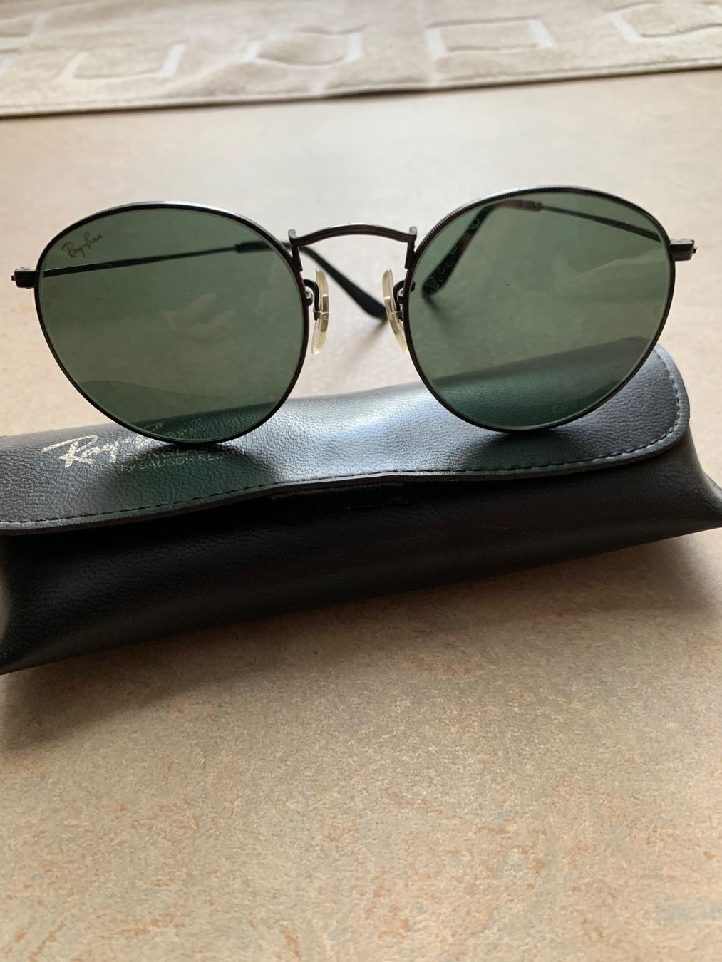 Ray-Ban Occhiali & Lenti: Ray-Ban Sonnenbrille – Usato da Basel venduto da skyluck 1
