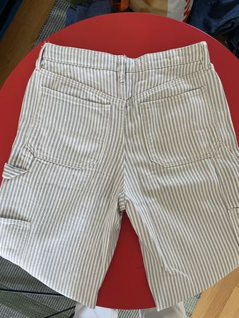 H&M Hose, Streife