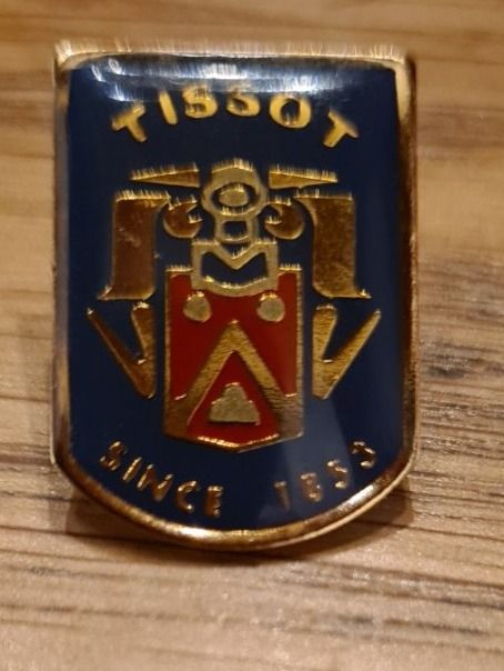 Tissot Plaketten & Abzeichen: Pin, Tissot – Gebraucht aus Winkel von Heuresis