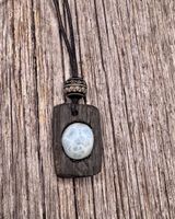 Larimar in Mooreiche