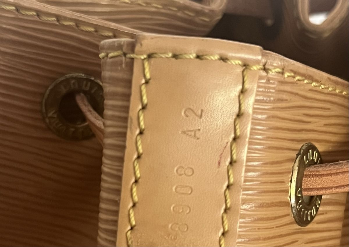 Louis Vuitton Borse da donna: Louis Vuitton Petit SAC -Epi Leder/ beige – Usato da Basel venduto da marinaliane 5