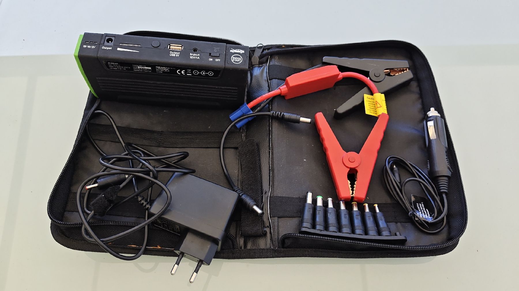 Caricabatterie: booster de démarrage Revolt 8000 mAh – Usato da Sugiez venduto da clo_76gd