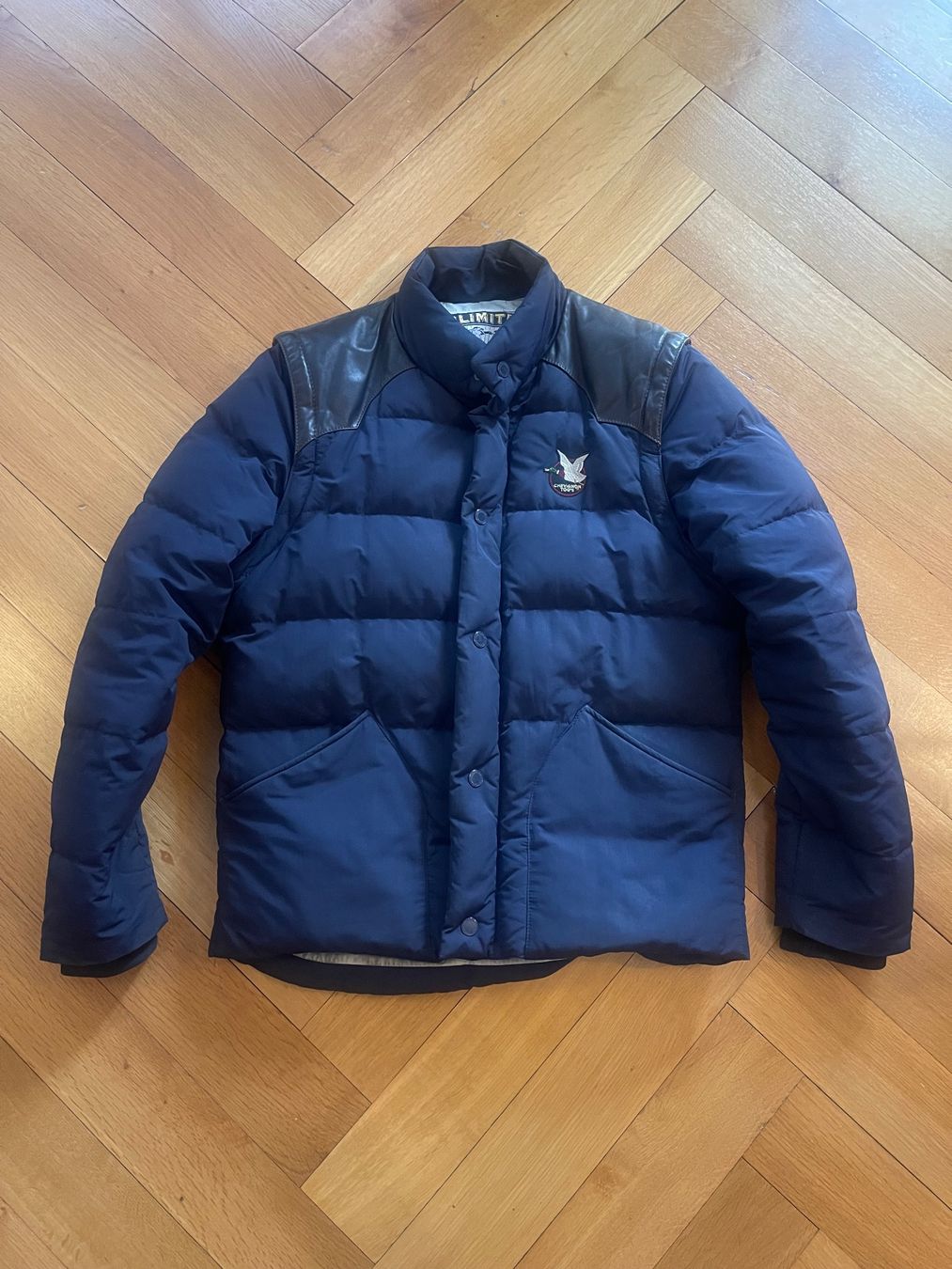 Chevignon Jacken: Chevignon Togs – Gebraucht aus Lausanne von Serge_Dobble