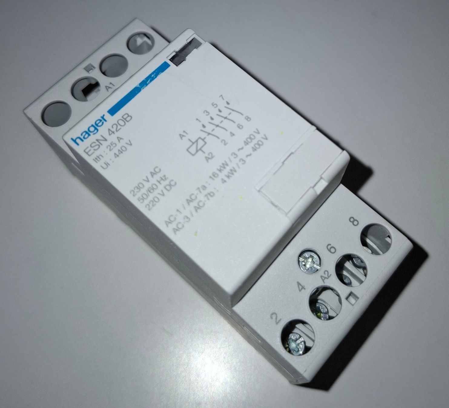 Hager Elektronikbauteile: Installationsschütz Hager ESN 420B 4S – Gebraucht aus St. Gallen von WWL