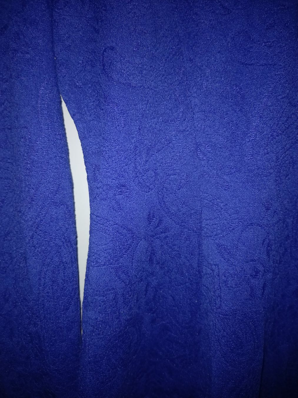 H&M Vestiti: Elastisches, unkelblaues Kleid mit langen Ärmeln Grösse 38 M – Usato da Visp venduto da stell_4cce 2
