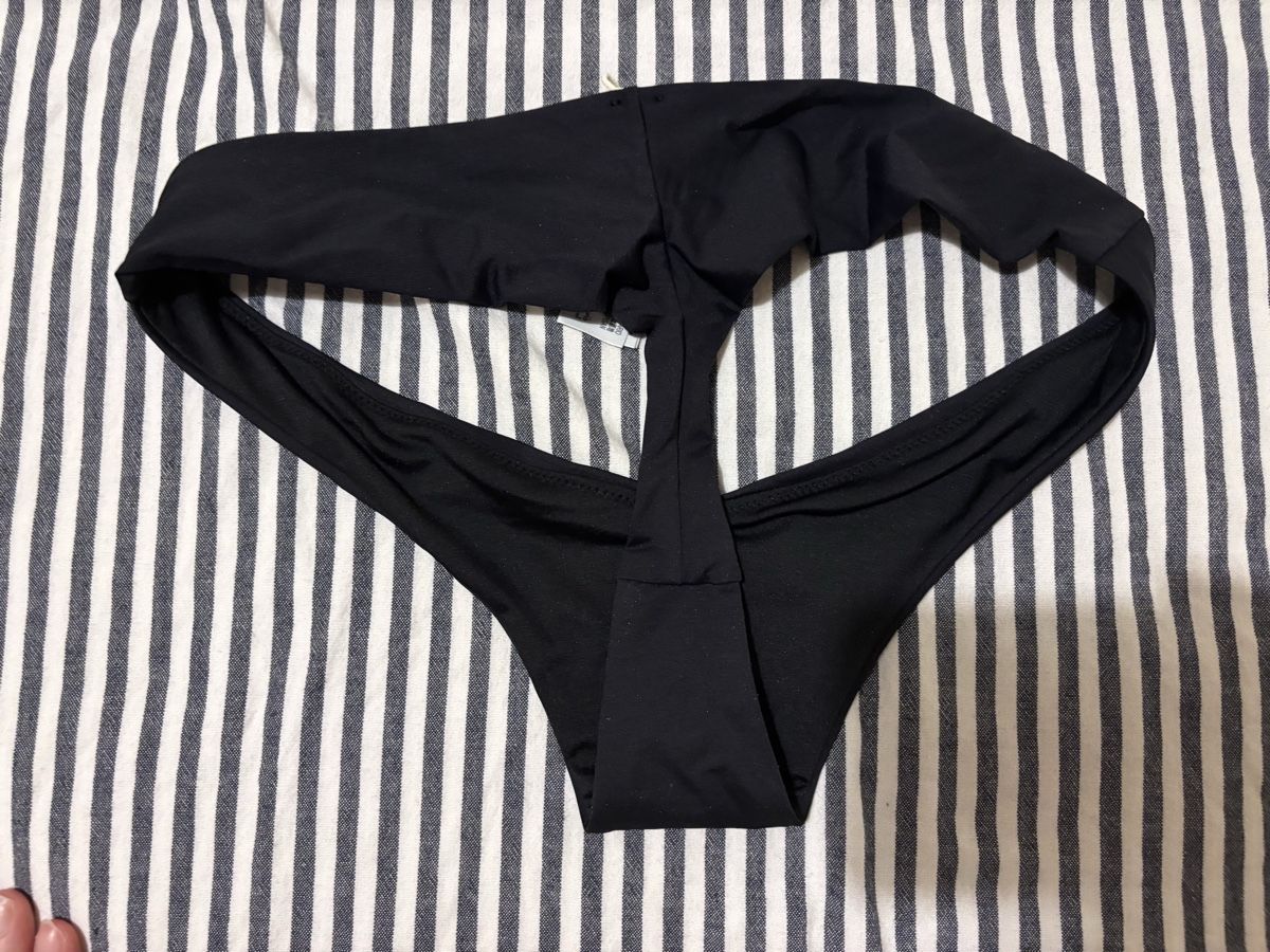 Oysho Badekleider & Bikinis: Swimsuit Brazilian bottom S – Neu und originalverpackt aus Zürich von mat_58mf 2