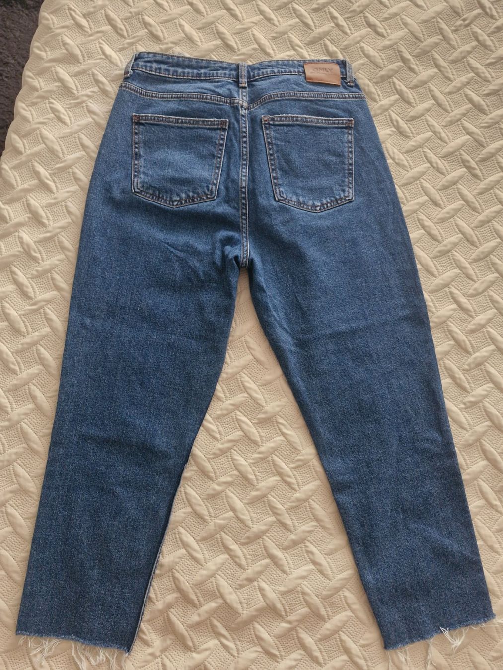Jeans: ONLY Mom Jeans / MANGO Paperbag Hose – Gebraucht aus Affoltern am Albis von and_w2gp 2