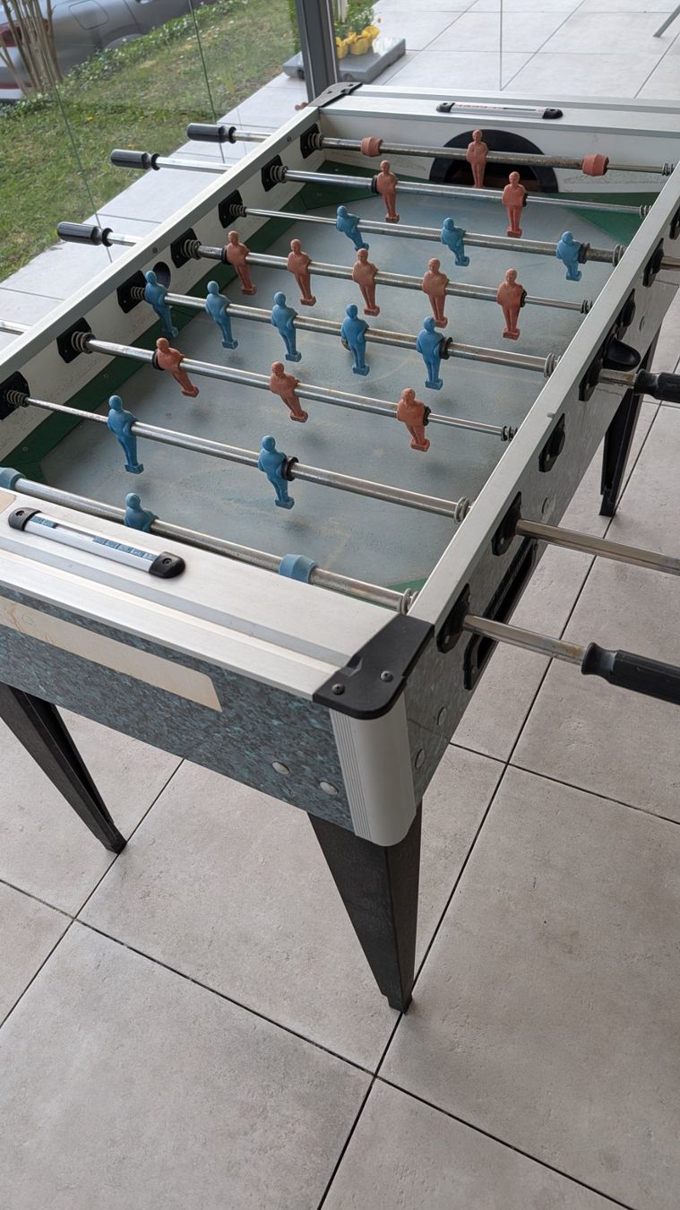 Giochi: Tischfussball Töggeli Kasten – Usato da Wohlen AG venduto da acsd