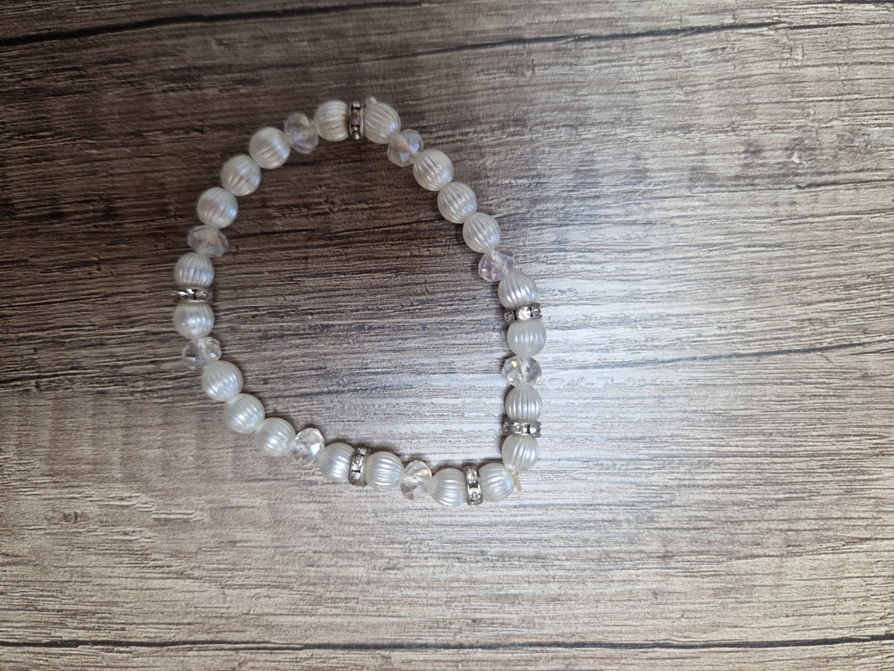 Bracciali & Braccialetti: Weisses Armband mit Perlen und Strass - Modeschmuck – Usato da Falera venduto da Fudax