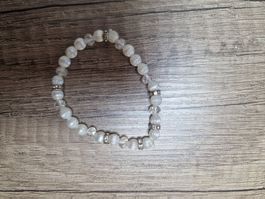 Weisses Armband mit Perlen und Strass - Modeschmuck