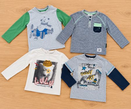4 Pulls Taille 86