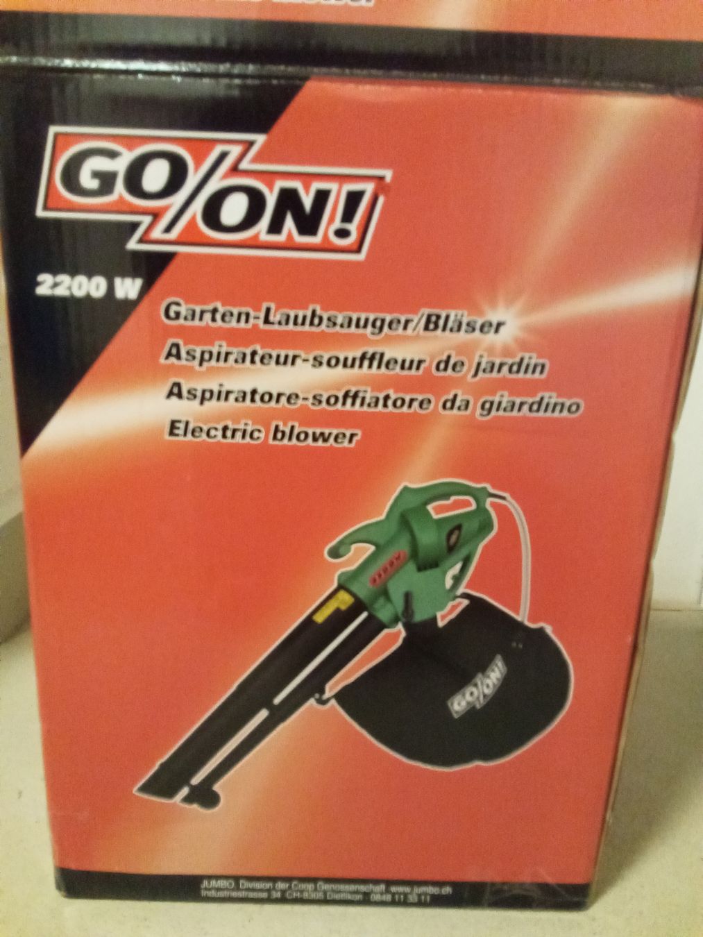 Soffiatori & Aspiratori per foglie: Garten-Laubsauger/ Bläser – Usato da Züberwangen venduto da Bbaron