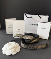 CHANEL - Parfumminis  Papiertasche Kamelie Geschenksband