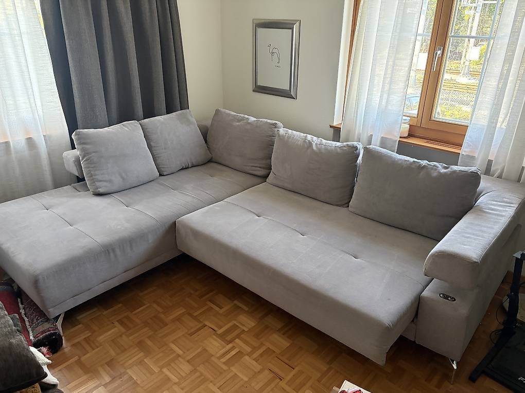 Divani: Bettsofa elektrisch L-förmig – Usato da Uerikon venduto da ghurbaghe 2