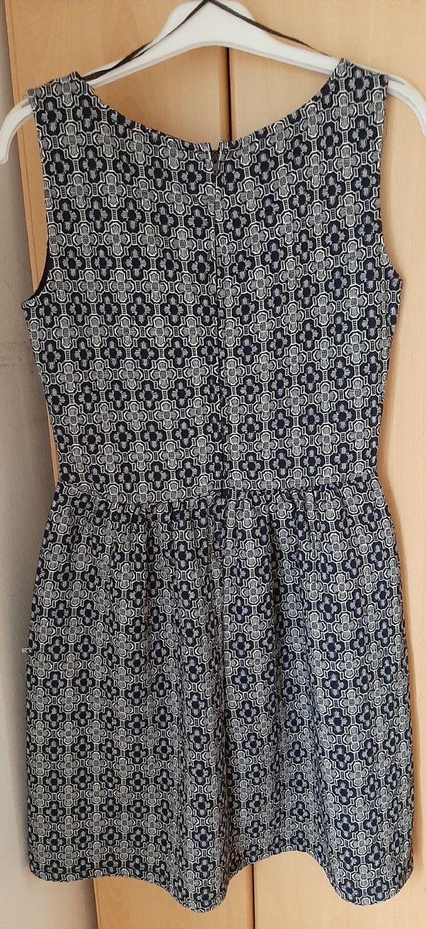 Nafnaf Vestiti: NAFNAF Robe blue marine, fleurs blanches – Nuovo e nell'imballaggio originale da Lausanne venduto da del_tpq5 3
