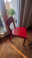 Rote Stühle