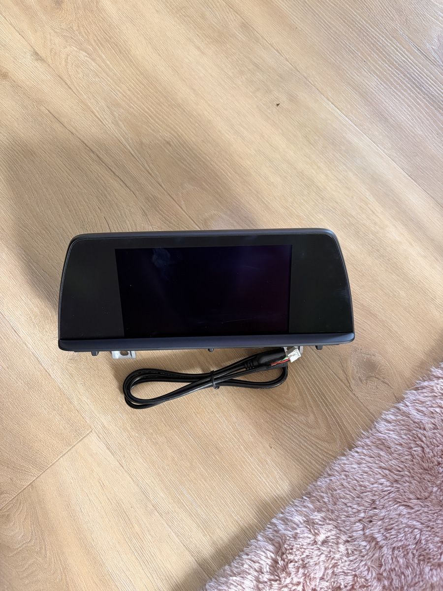 BMW Tutti pezzi di ricambio auto: Original BMW 1er 2er 3er Display 6.5" CID Mid  – Usato da Liestal venduto da luc_6myr