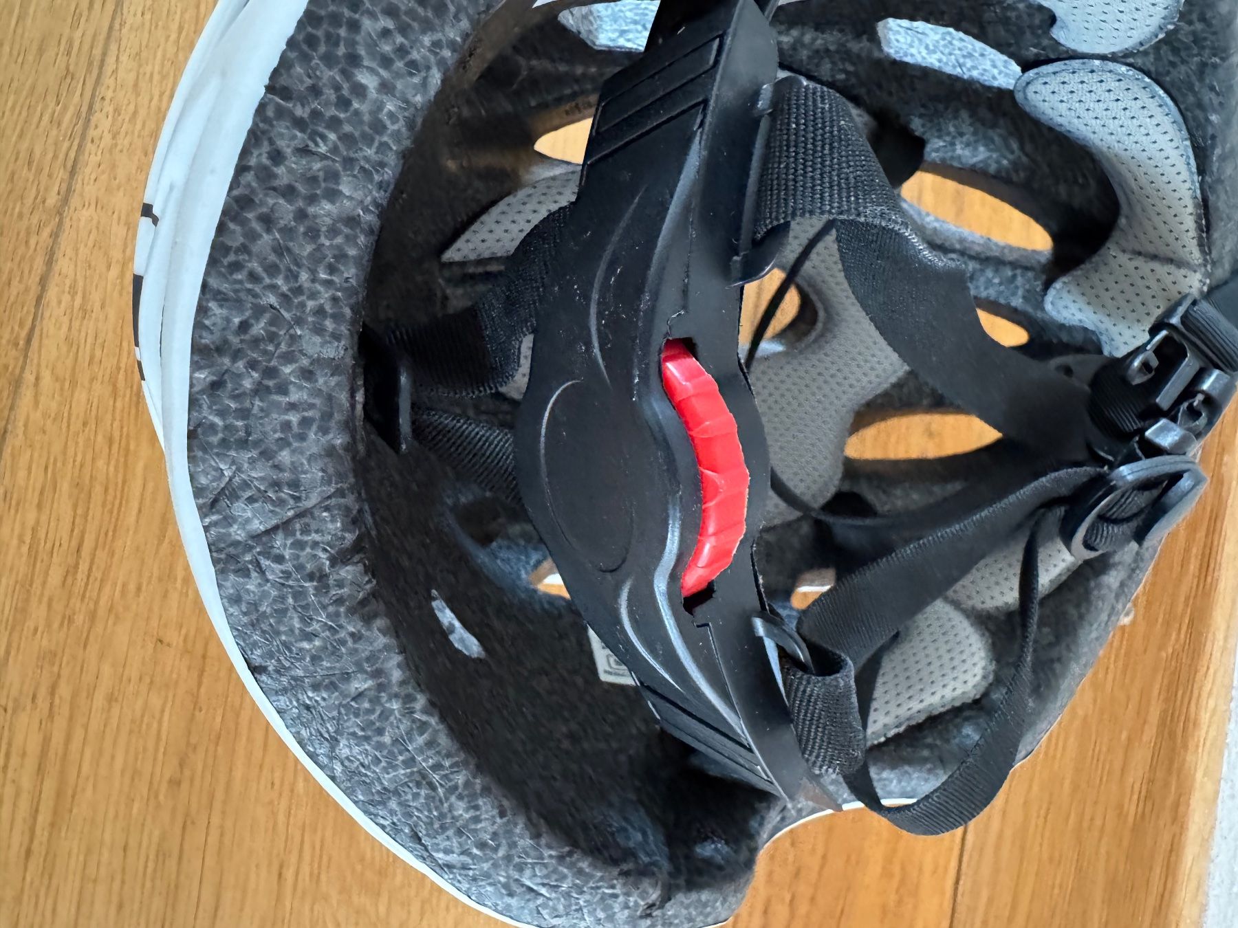 Caschi: Kinderhelm, unfallfrei – Usato da Spiegel b. Bern venduto da edi20000_0 3