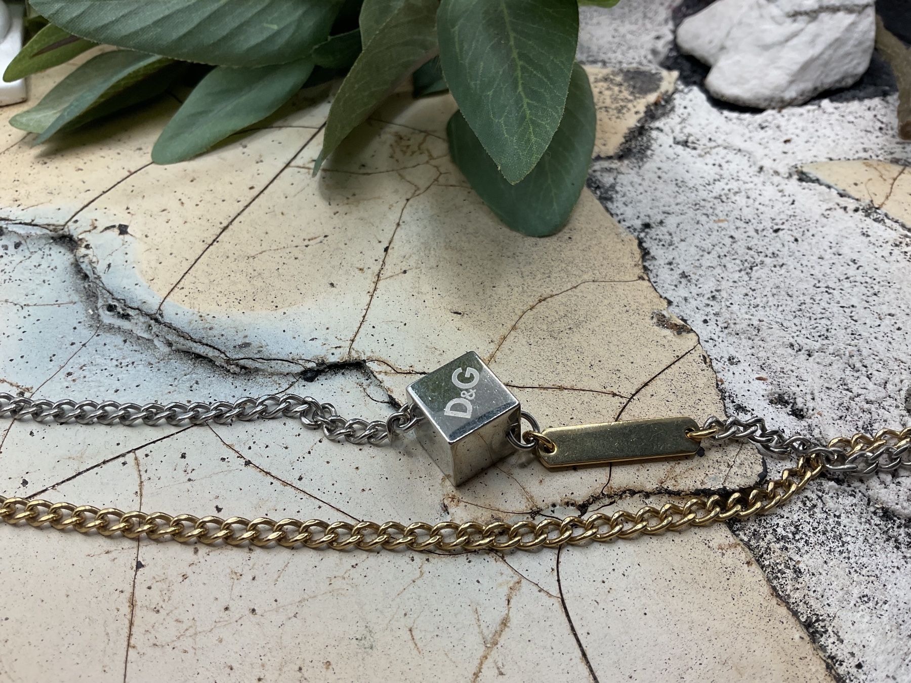 Catenine: D&G Halskette mit Würfel, gebraucht – Usato da luzern venduto da Alpendorf1 1