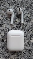 Apple AirPods Pro Ladecase mit Ohrhörern guter Zustand