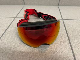 Skibrille Oakley rot verspiegelt mit Kratzer an der Linse