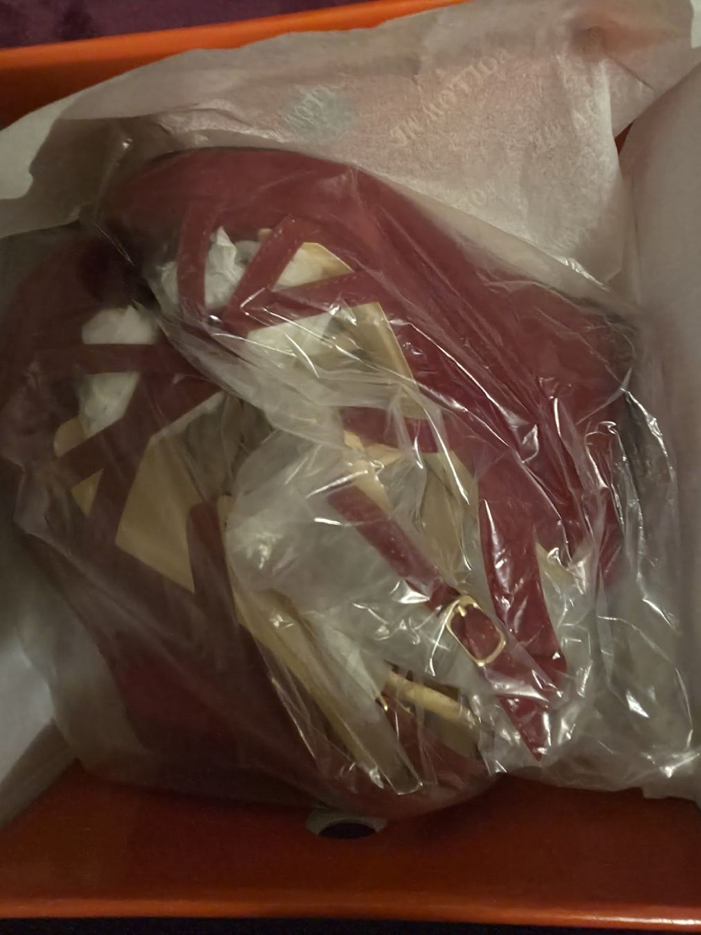 Damenschuhe: sandales taille 37 rouges neuves – Neu und originalverpackt aus Corcelles-Payerne von Shielddd 3