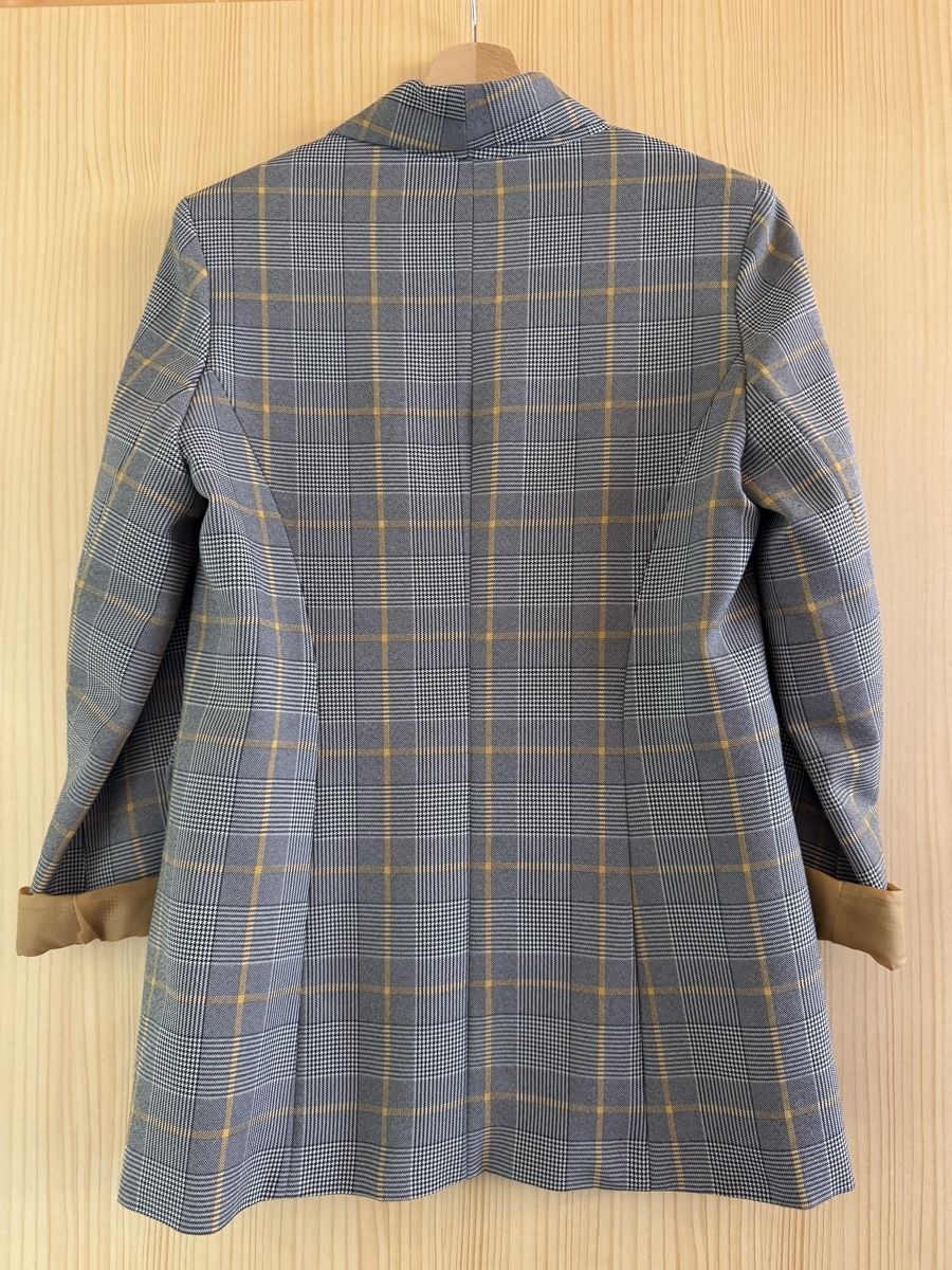 Giacche: Damen Blazer – Usato da Gadmen venduto da Pinguin89_90 1