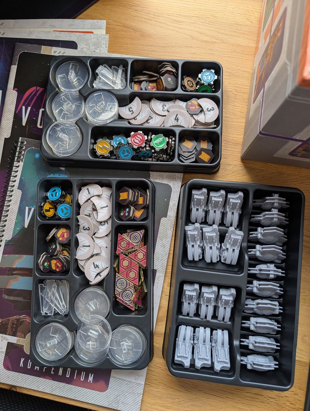 Giochi: Voidfall - Galaktische Box (+ Enamel Metal Structures) – Usato da Zürich venduto da bauernbuub 1