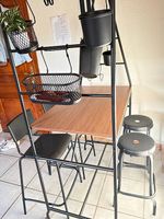 Table, bar, bureau