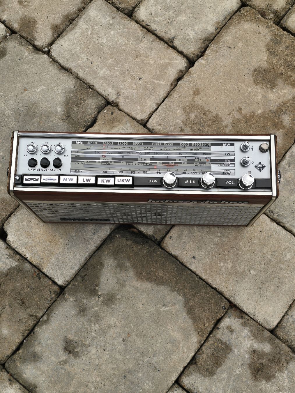 Radio: Telefunken Bajazzo de luxe. – Usato da Adetswil venduto da pau_6c5g 1