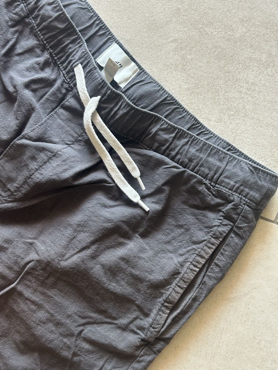 H&M Jeans: Jeans grau – Usato da Maisprach venduto da _aliciarebecca_ 2