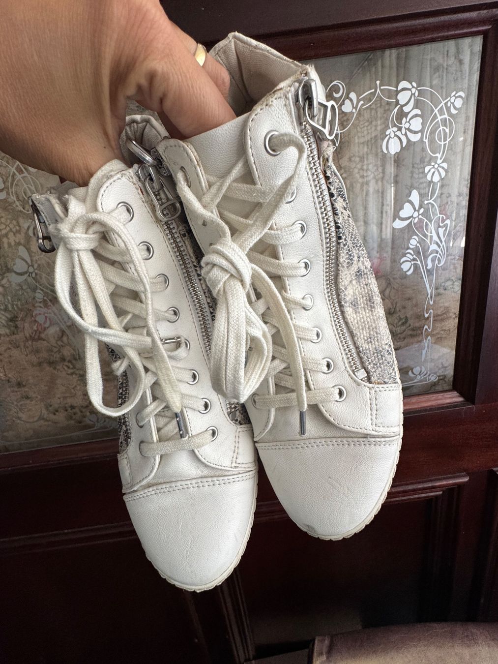 H&M Scarpe da donna: H&M Sneakers Schuhe – Usato da Obfelden venduto da cesarina10 9