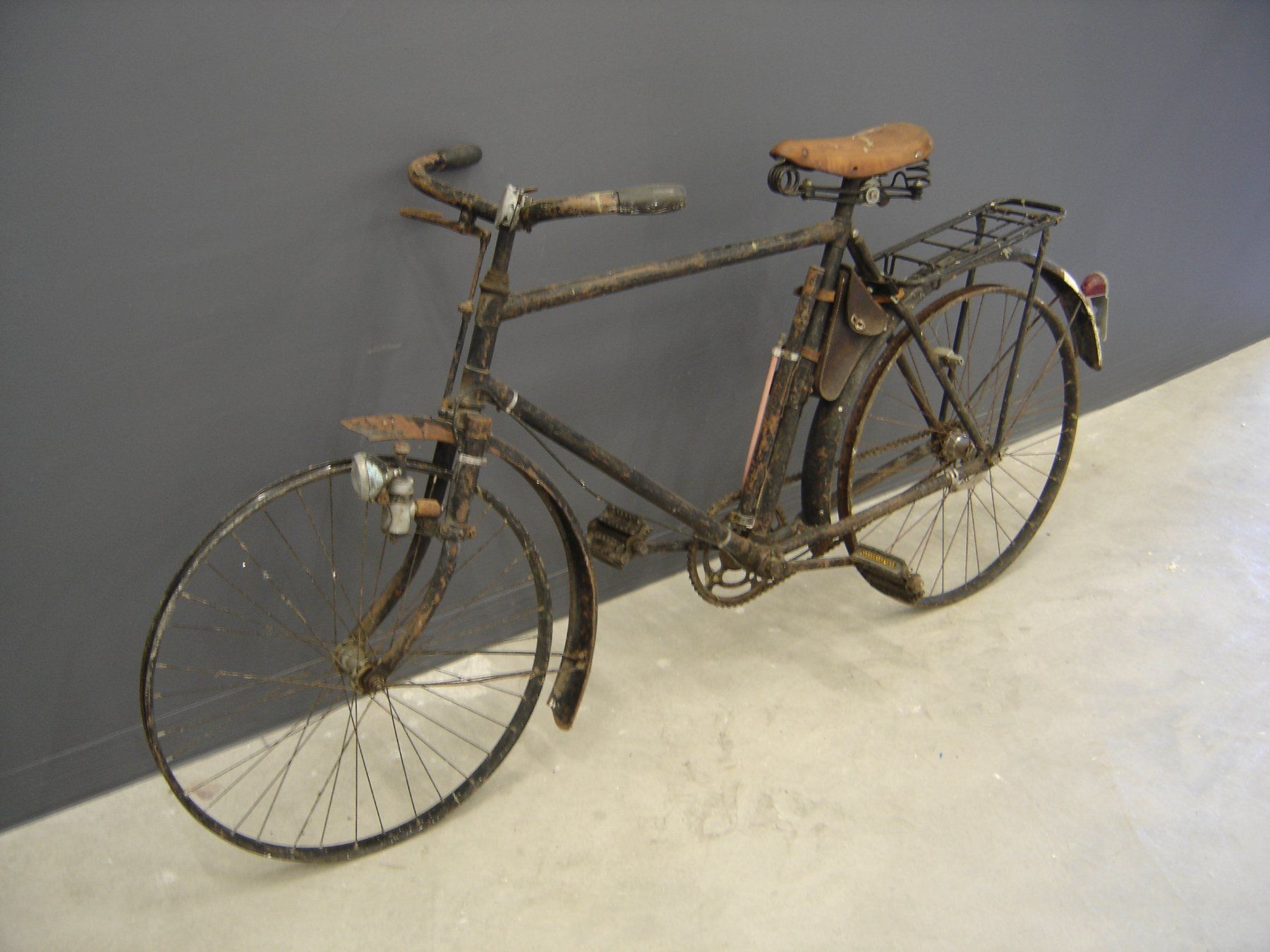 Schweizer Armee Biciclette: Schweizer Militär Armee Velo – Difettoso da Brunnen venduto da haldi82 4