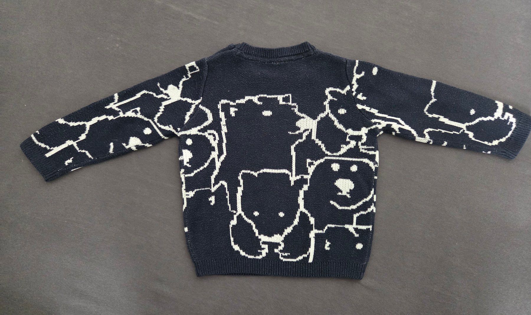 S.Oliver Pulls et sweat-shirts: Baby Pullover Gr.80 von S.Oliver – D'occasion à Basel par kat_69z6 2