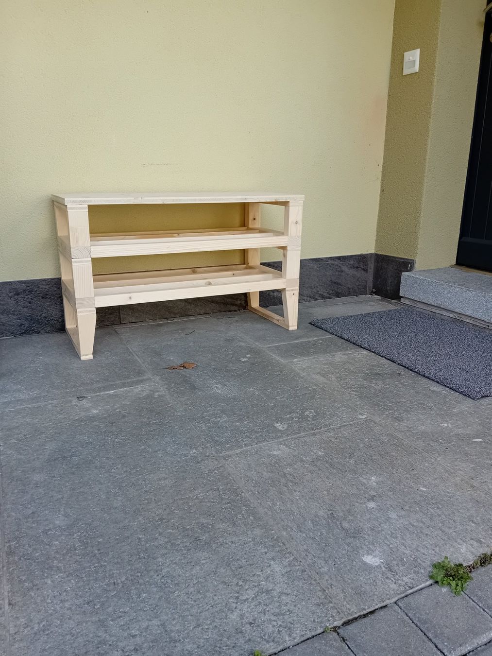 Armadi: STOCK SCARPIERE – Nuovo (secondo la descrizione) da Biasca venduto da mmw_g7x8 1
