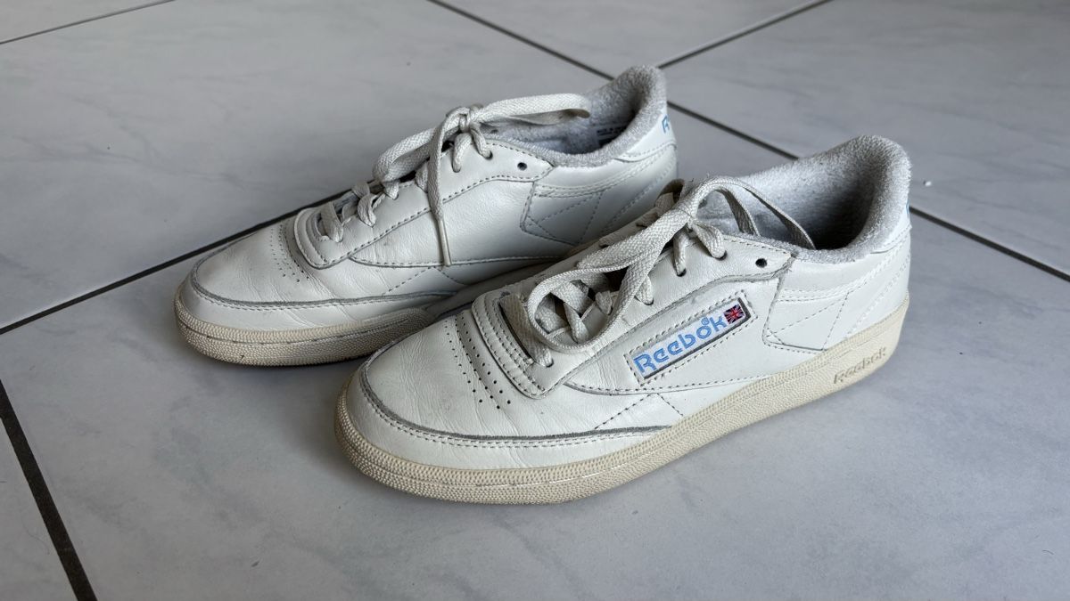 Reebok Chaussures femmes: Reebok Sneakers weiss Leder, Grösse 38 – D'occasion à Wilen b. Wil par alimonera