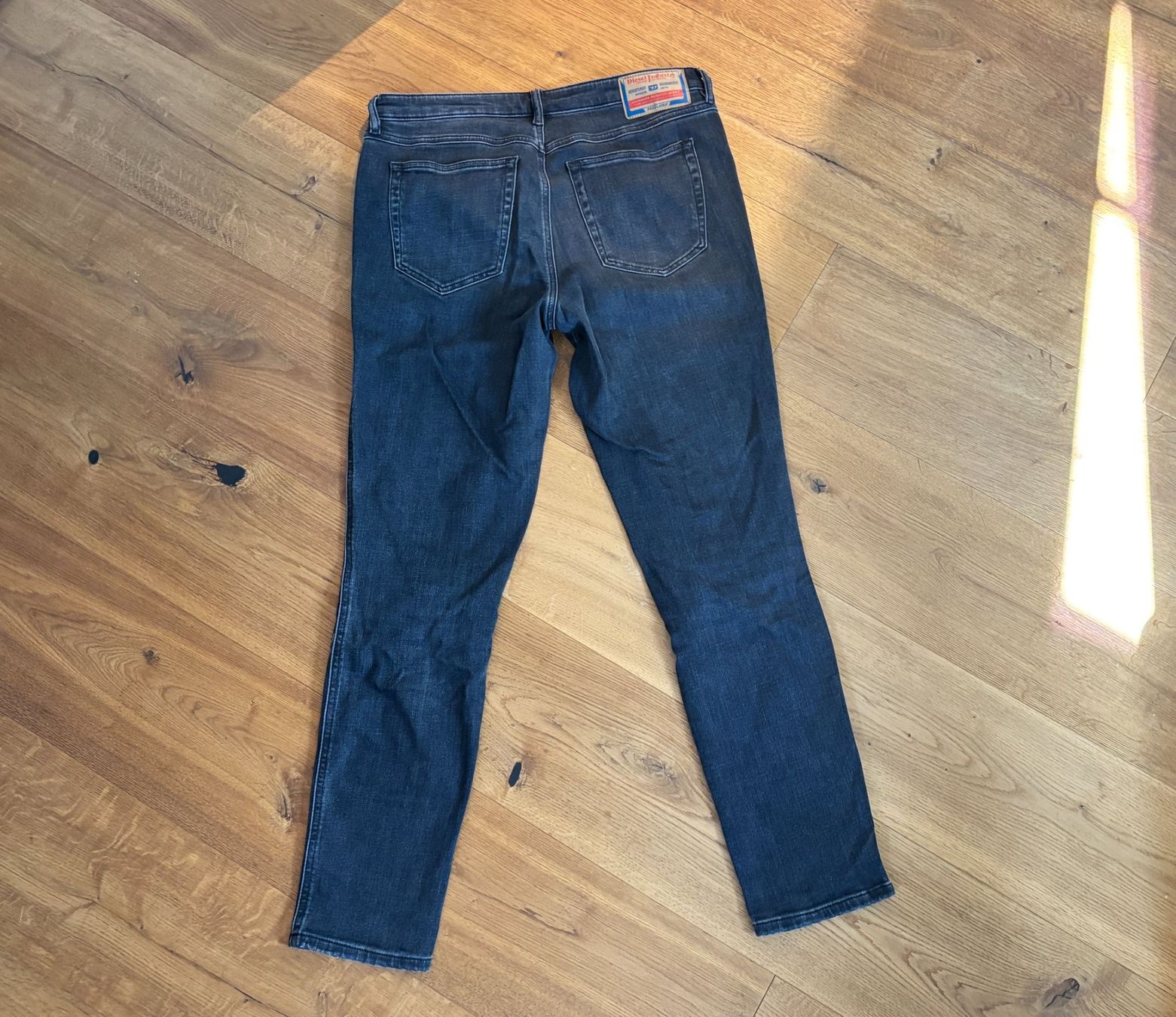 Diesel Jeans: Diesel Jeans, 32, schwarz – Usato da Spiegel b. Bern venduto da Laystyx 3