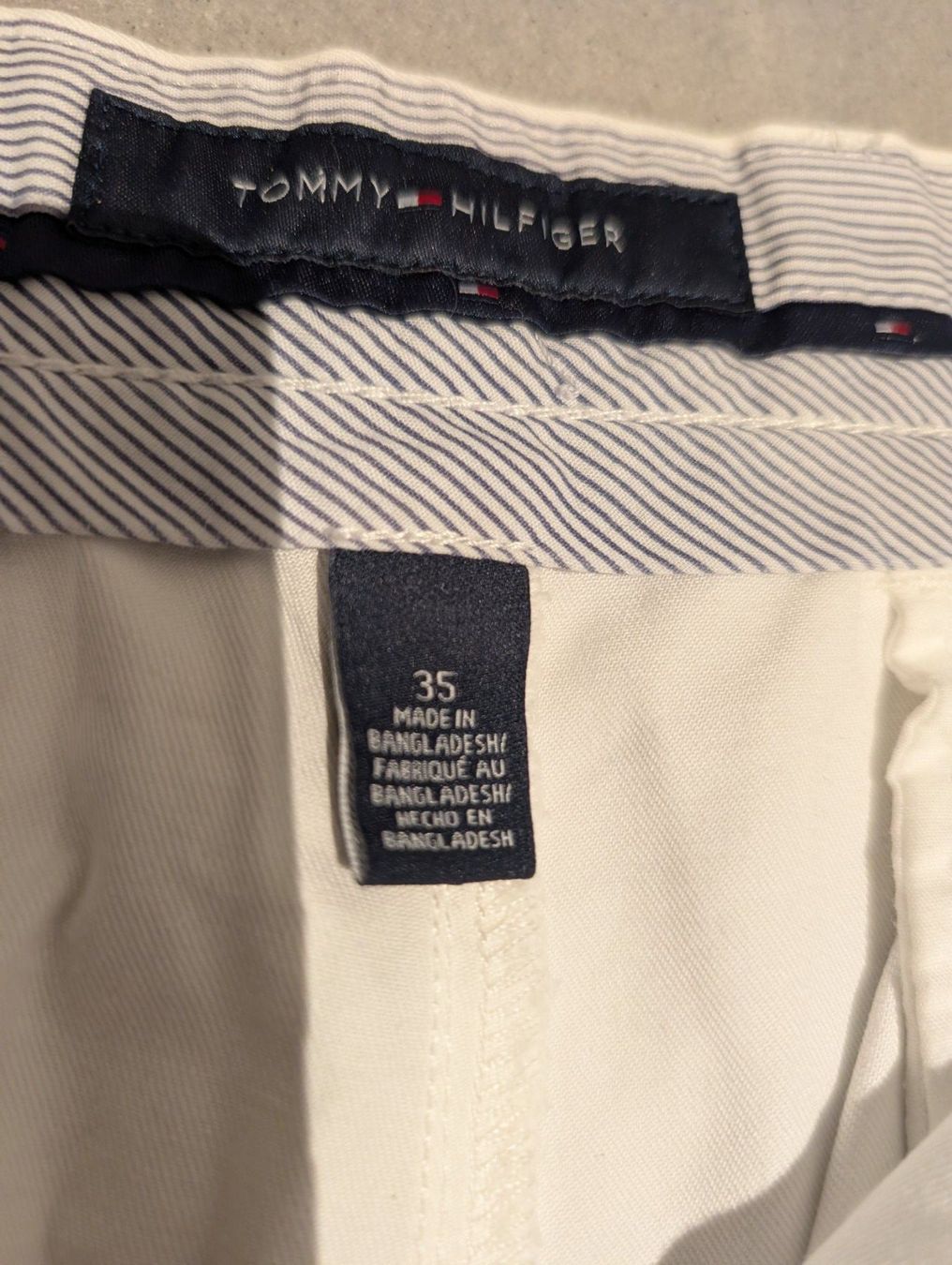 Tommy Hilfiger Pantaloni: *** Shorts der Marke "Tommy Hilfiger" *** – Usato da Wollerau venduto da R3D3X3 3