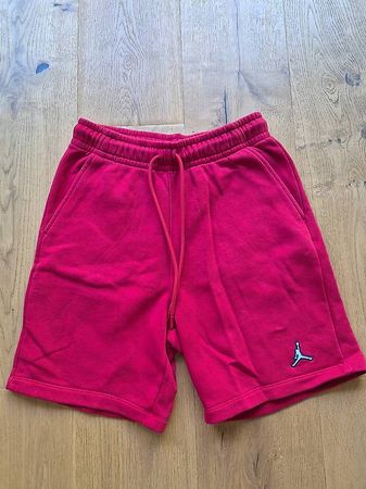 Shorts rot Jordan Gr.XS