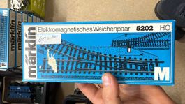 Märklin HO 5202: Elektromagnetisches Weichenpaar AC M Gleis