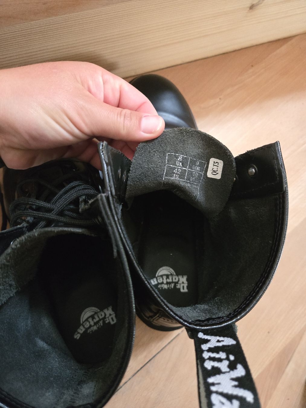 Dr. Martens Scarpe da uomo: Dr. Martens Schnürstiefel - Grösse 42 – Nuovo (secondo la descrizione) da Unterterzen venduto da elebo 7