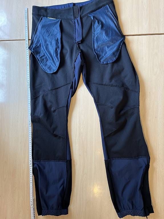 Millet Pantalons: Millet Softshell Hose Gr. 38 neuwertig – D'occasion à Spiringen par brandinder 4