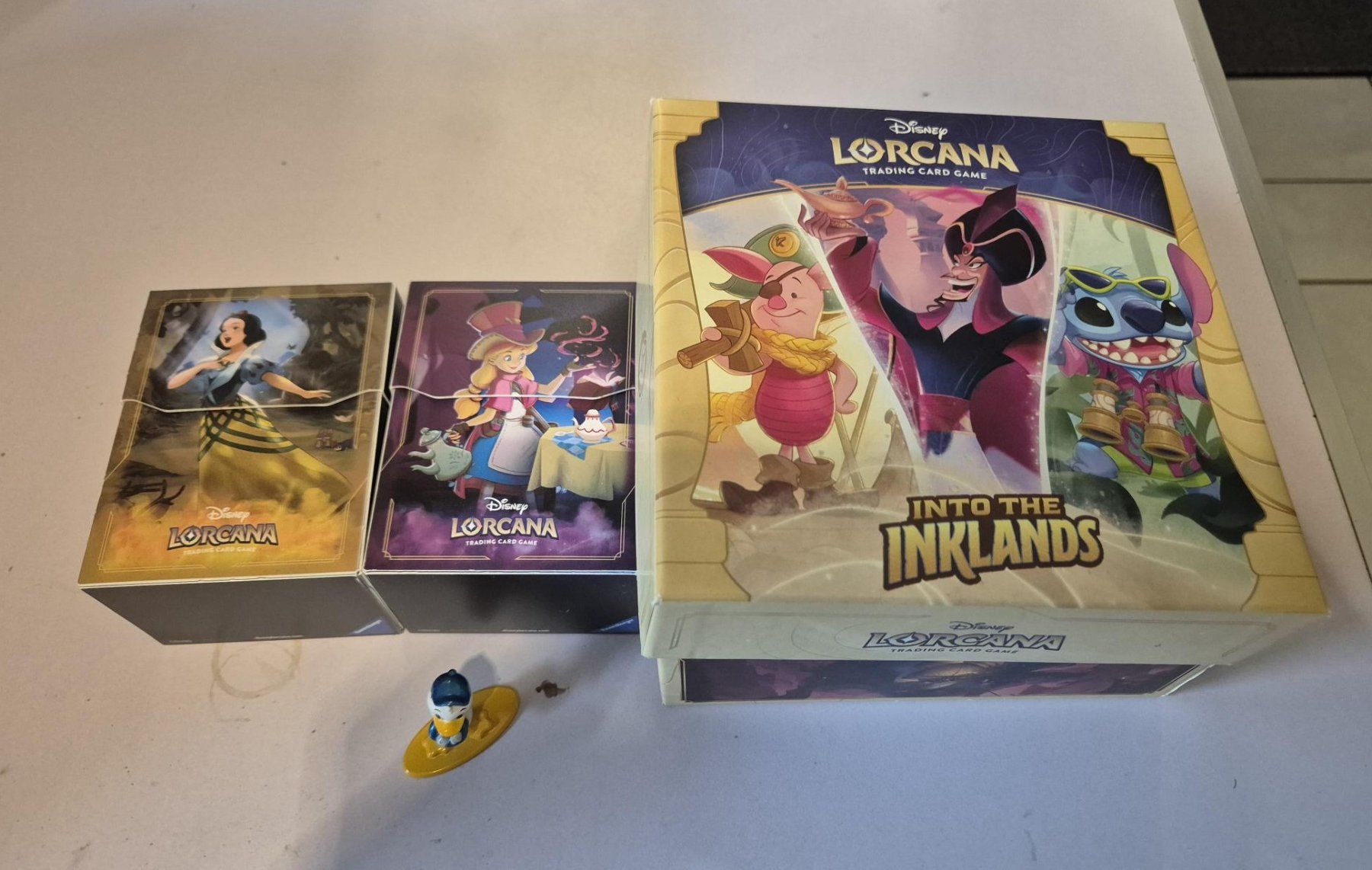Giochi: Disney Lorcana Boxen und Figur – Usato da Untervaz venduto da Claudior