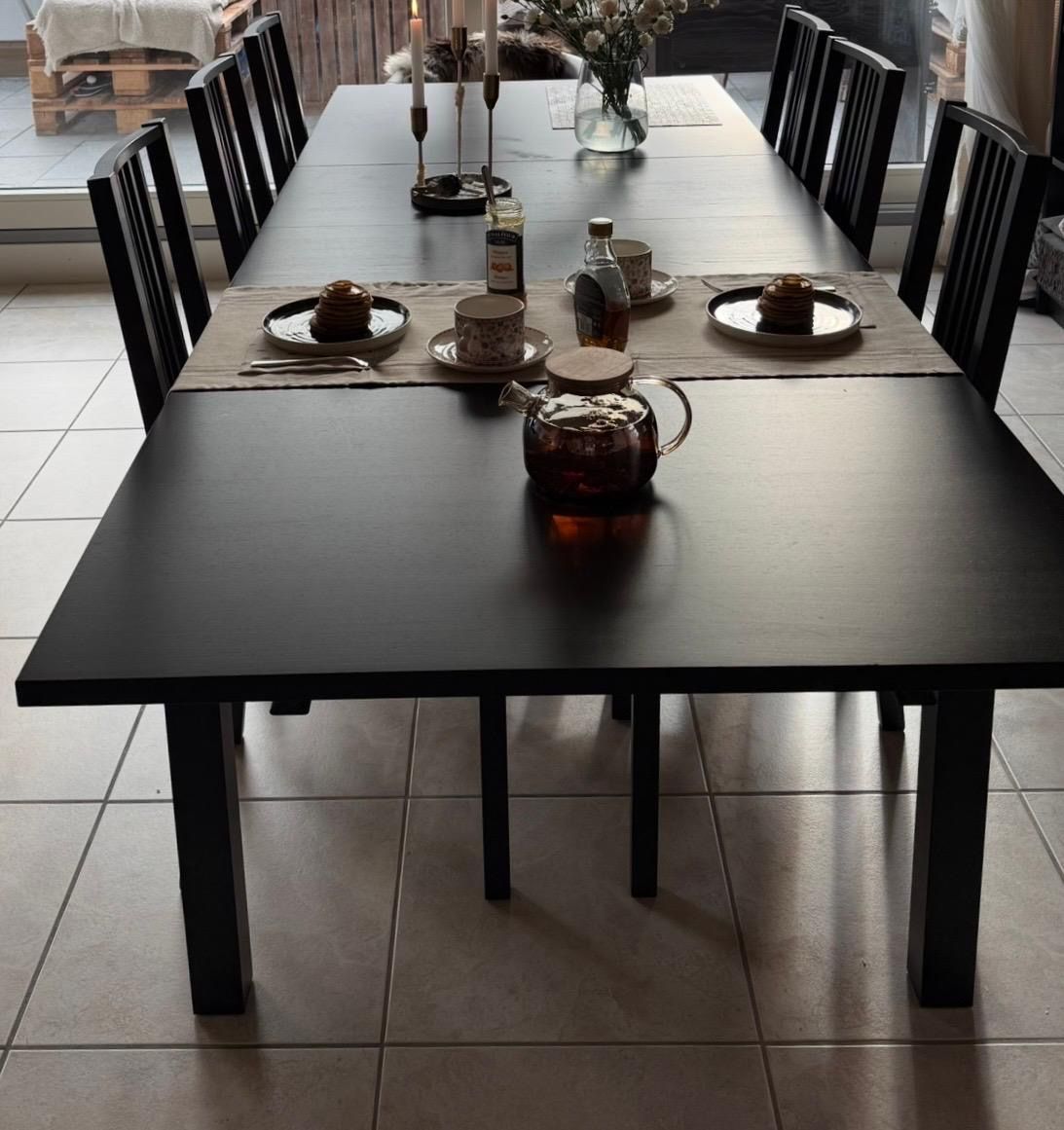 Ikea Tavoli: Extendable dining table in black, Seats 6-10 people IKEA. – Usato da Baden venduto da spy_fb8y 2
